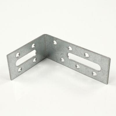 품질  Rust Resistant Galvanized Angle Brackets For Building Installation 공장